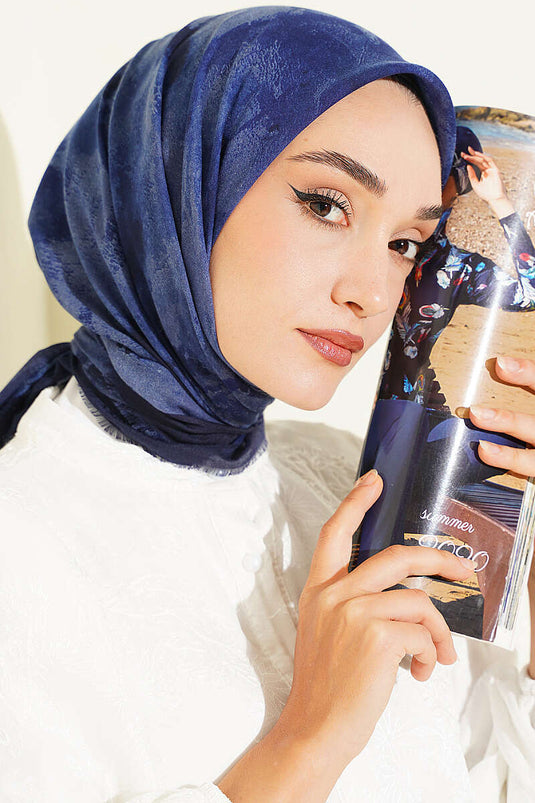 Batik Desenli Soft Eşarp Lacivert