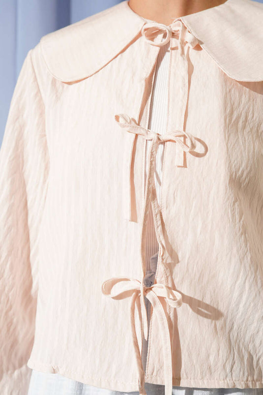 Bebe Yaka Bağlamalı Bluz Bej