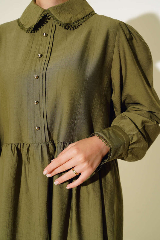 بدلة أطفال مكونة من قطعتين بتفاصيل من الدانتيل باللون الكاكي