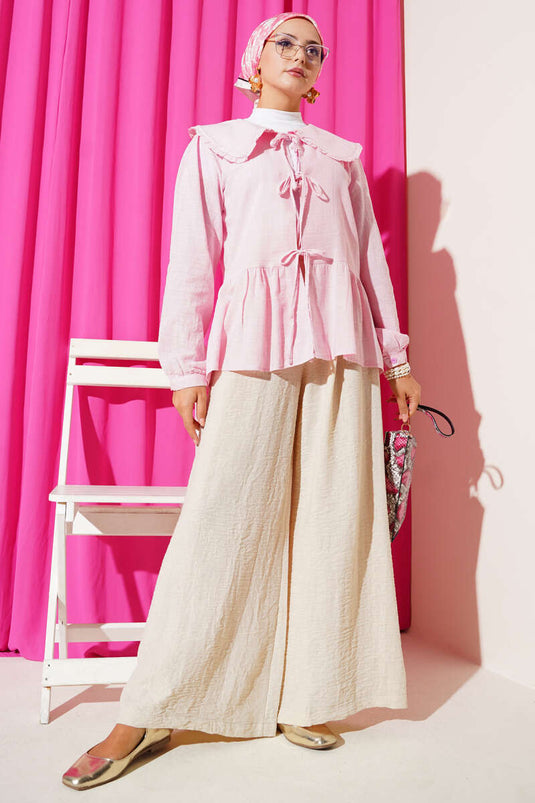 كيمونو وردي اللون برباط حول الرقبة