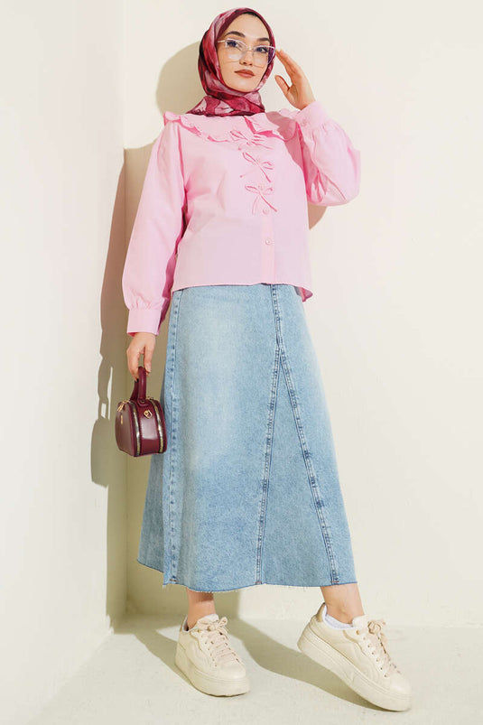 Chemise rose avec col bébé et détail ruban
