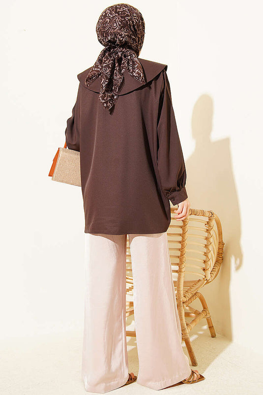 Bluse mit Babykragen und Kordelzug, Braun