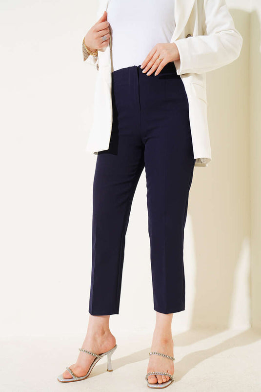 Bel Çımalı Dar Paça Kumaş Pantolon Lacivert