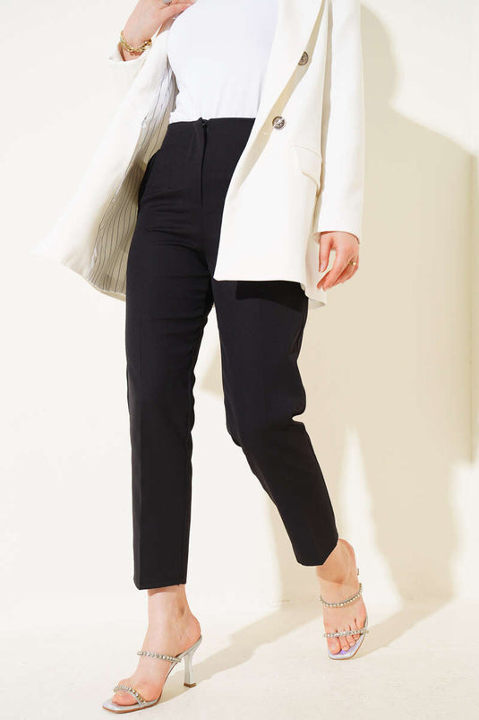 Bel Çımalı Dar Paça Kumaş Pantolon Siyah