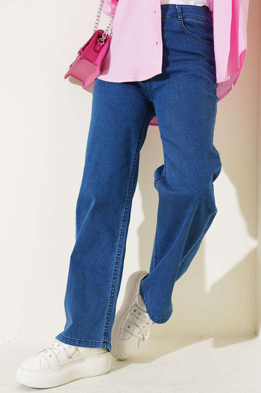Jean à jambes larges avec boutons décoratifs