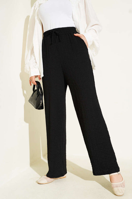 Bel İpli Kabartmalı Pantolon Siyah