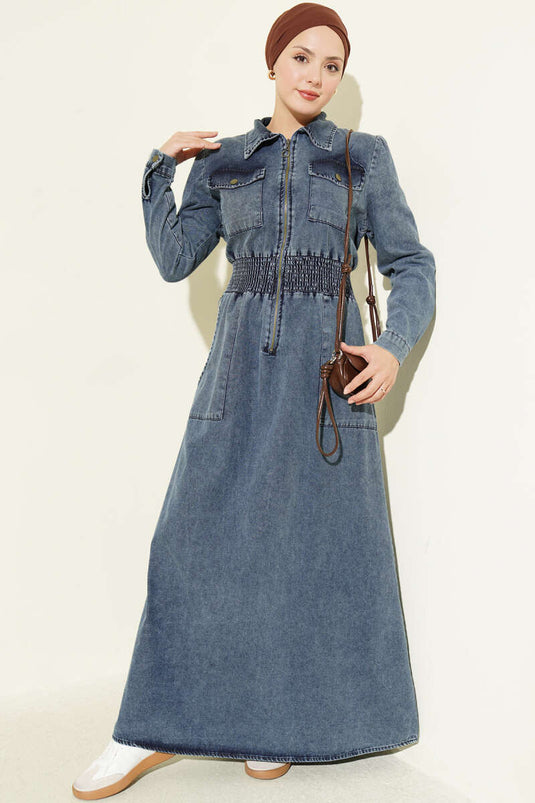 Robe En Jean Bleue À Ceinture Et Fermeture Éclair