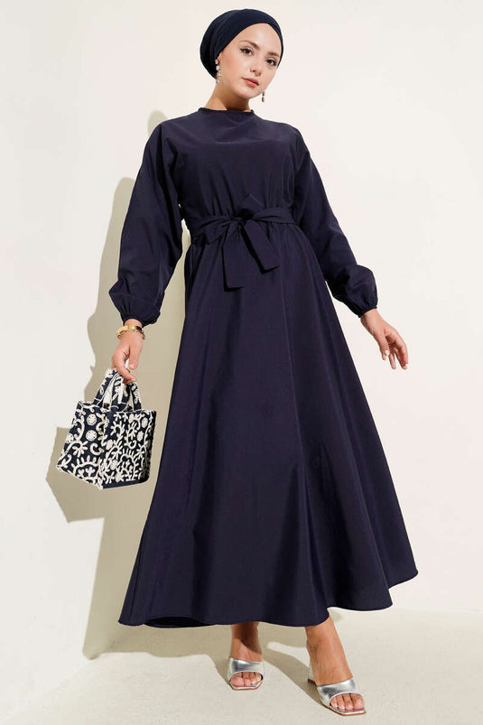 فستان أزرق داكن بخصر مطاطي