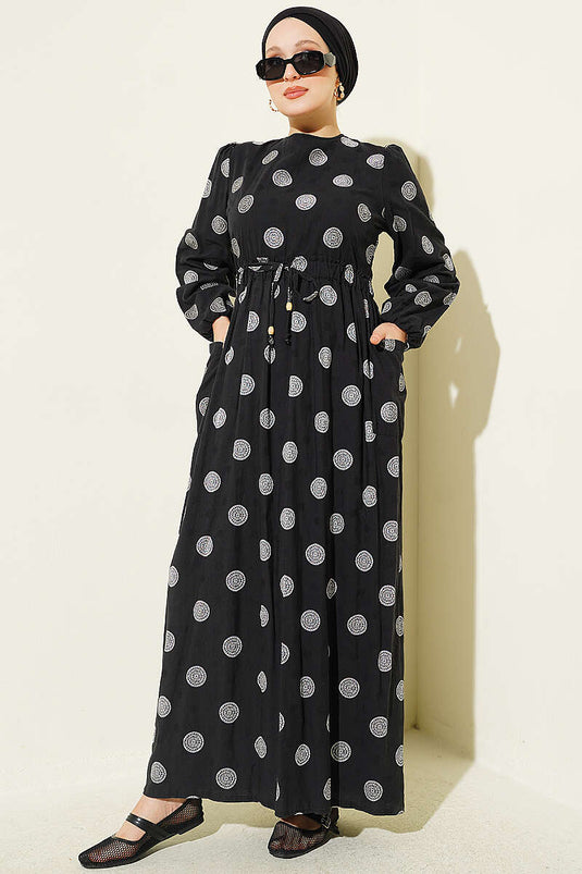 Robe Noire Élastiquée À Motifs