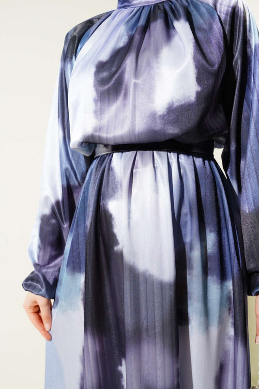 Robe en satin à motifs mixtes et taille élastique, bleue