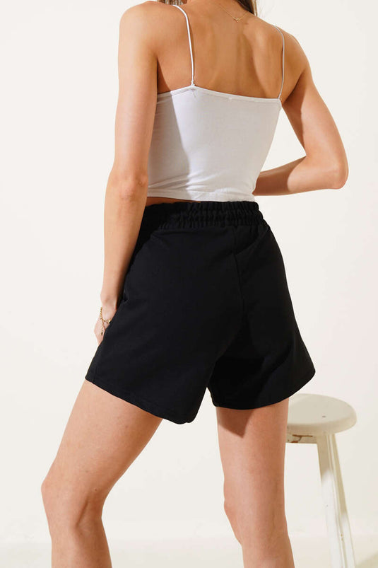 Schwarze Shorts mit elastischem Bund