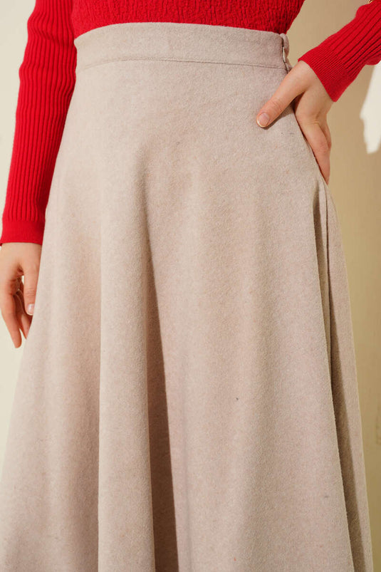 Beige Kaschmirrock mit elastischem Bund und ausgestelltem Rockrand
