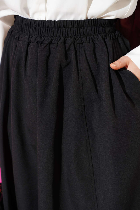 Black Elastic Waist Flared Poplin Skirt