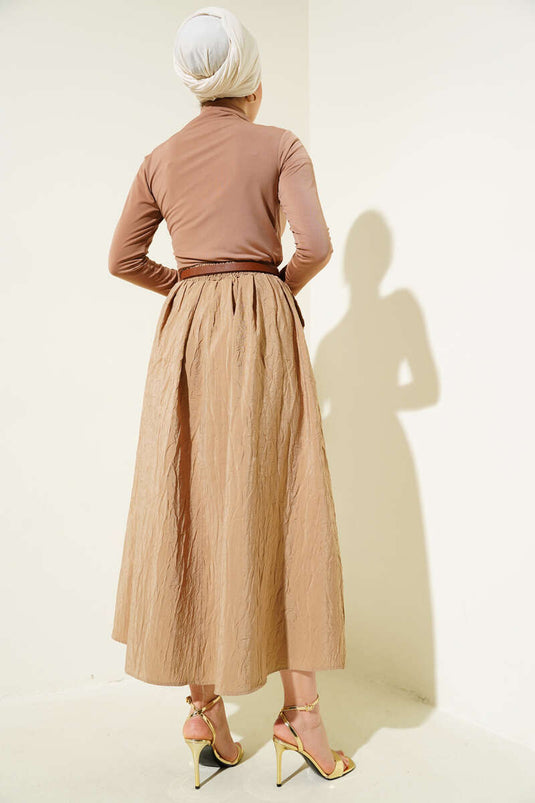 Skirt with Elastic Waist, Crushed Fabric, and Pockets in Latte