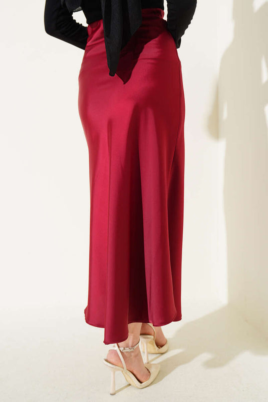 تنورة ساتان بخصر مطاطي لون عنابي