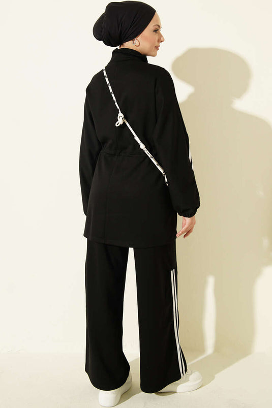 Ensemble Deux Pièces Noire Avec Ceinture Et Détails Rayés