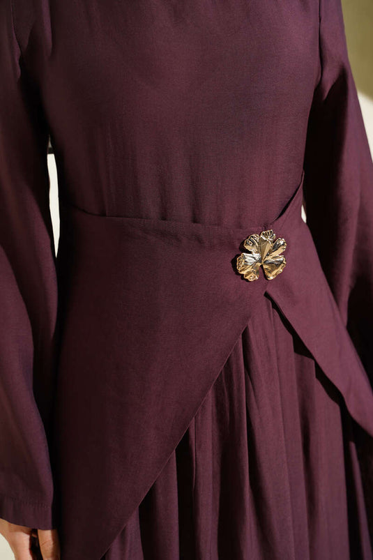 Kleid mit Teilstück-Details aus Tencel in Bordeaux