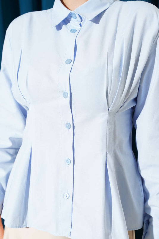 قميص قصير مفصل بقلم بيل باللون الأزرق الفاتح