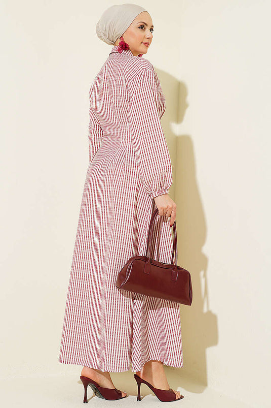 Robe boutonnée sur toute la longueur à rayures fines bordeaux