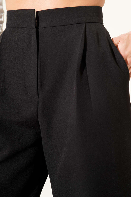 Bel Pensli Geniş Paça Pantolon Siyah