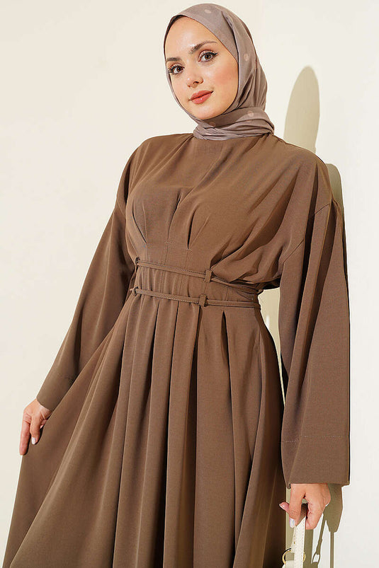 Robe Visonée Ornée Avec Ceinture Et Cordons À Franges