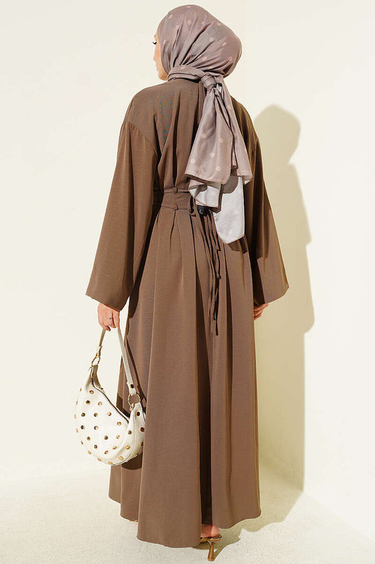 Robe Visonée Ornée Avec Ceinture Et Cordons À Franges