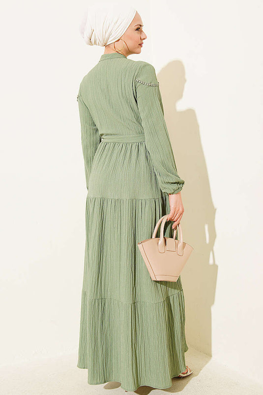Robe kaki en écorce d'arbre avec ceinture et boutons