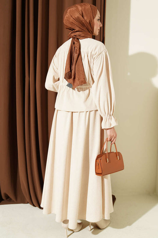 Completo Due Pezzi In Velluto Beige Con Gonna In Tulle