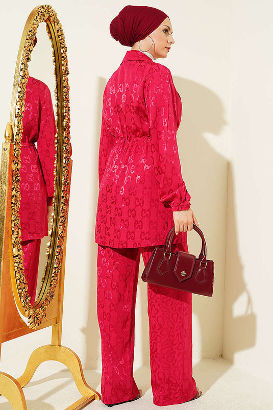 Conjunto doble de jacquard con cinturilla de terciopelo en color burdeos
