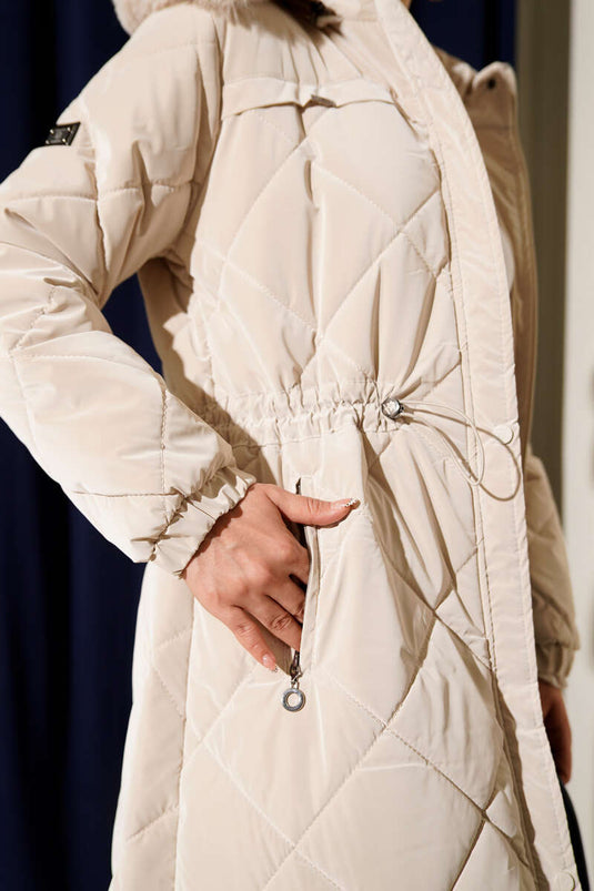 معطف مبطن بغطاء للرأس عند الخصر من الحجر