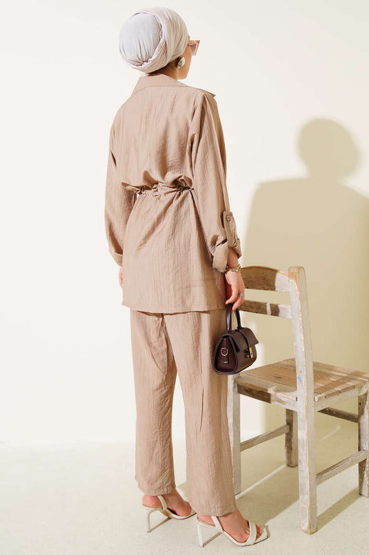 بدلة لاتيه مزدوجة الصدر من قطعتين مع نفق خصر