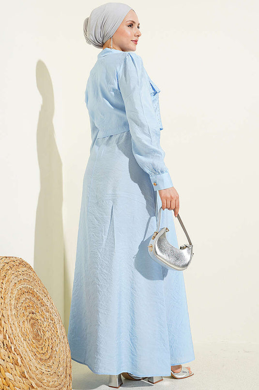 Completo con giacca increspata e pietre, colore azzurro baby