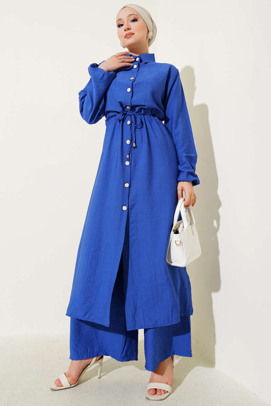 طقم تونيك طويل بفتحة جانبية وخصر من قطعتين باللون الساكسوني