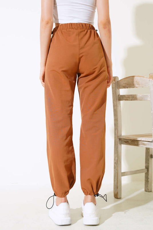 Pantalon parachute camel à taille et jambes élastiques