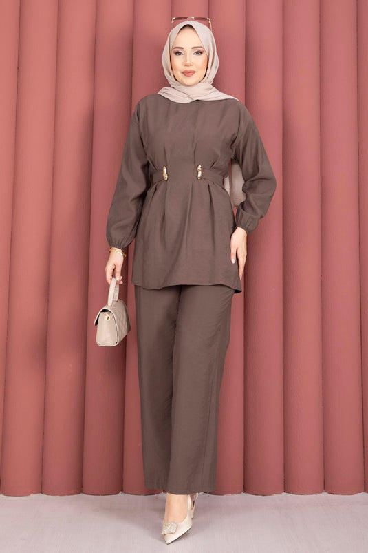 Belde Brooch Detailed Adjustable Pants Two-Piece Set Brown