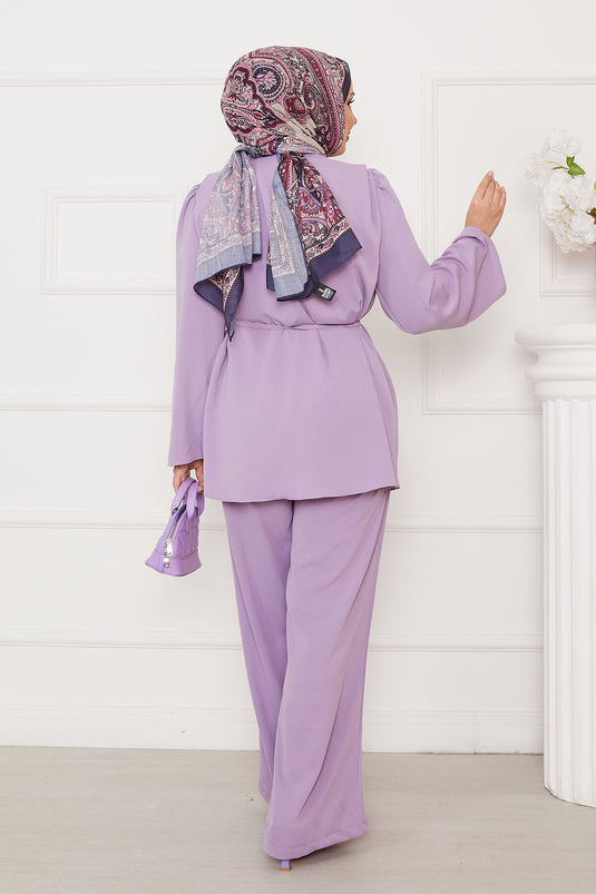 Belden Bağcıklı Brit Düğmeli Tesettür Takım Lila