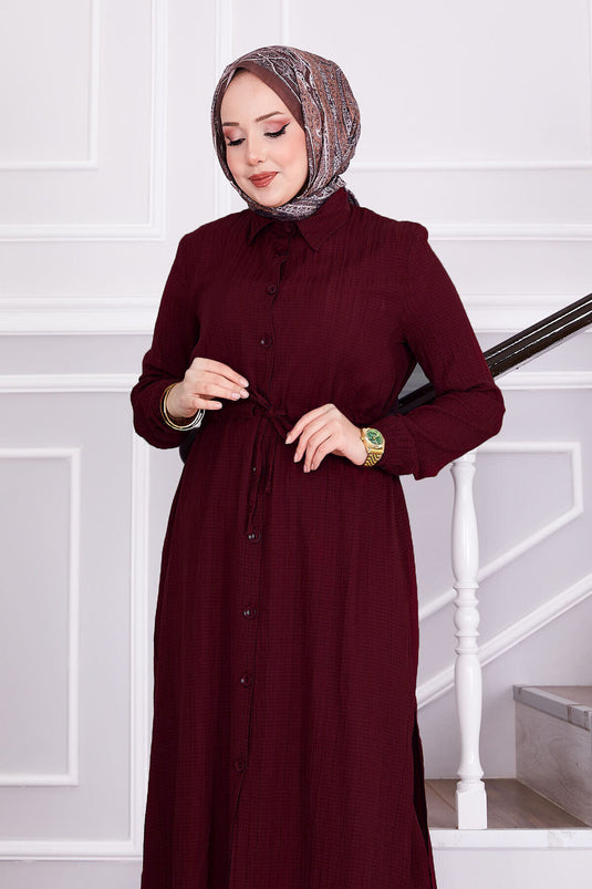 بدلة حجاب ببنطلون مربوط عند الخصر باللون الأحمر الداكن
