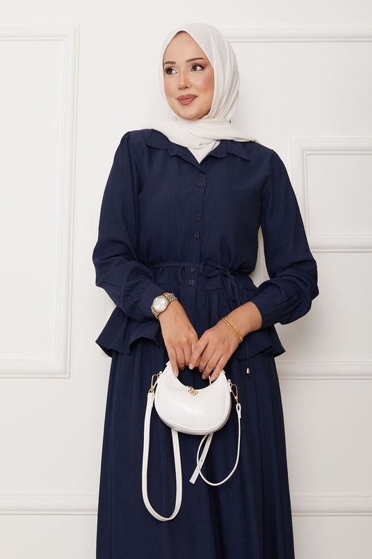 طقم فراولة من قطعتين مع تنورة وحزام، لون أزرق داكن