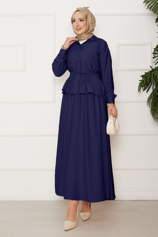 Costume deux pièces fraise avec lien à la taille et jupe en Saxe