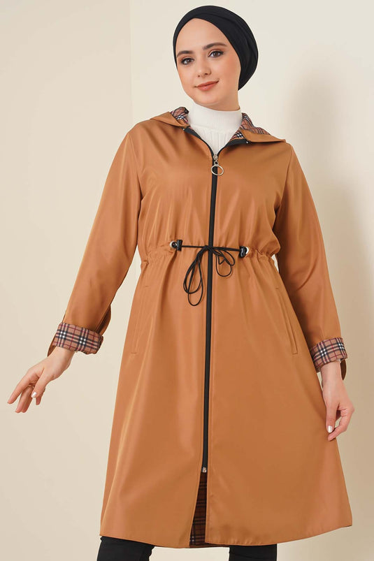 Trench-coat à capuche avec cordon de serrage et taille marron