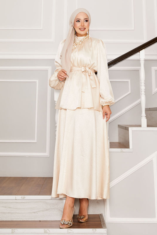 Costume jacquard à taille plissée et ceinture crème