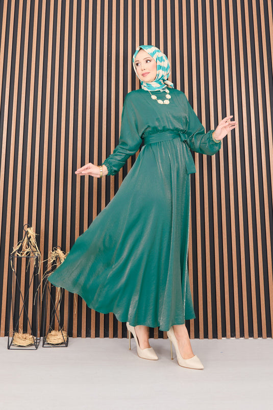Smaragdgrünes Hijab-Kleid mit Fledermausärmeln und Taillenbund