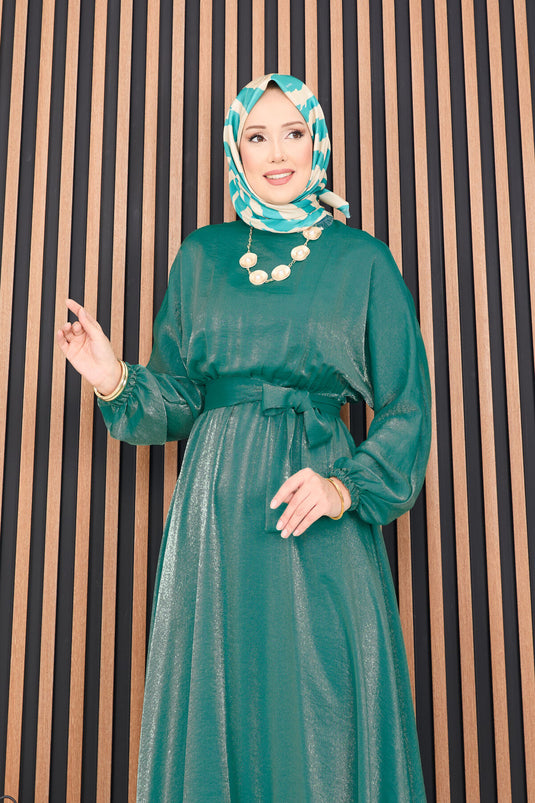 Smaragdgrünes Hijab-Kleid mit Fledermausärmeln und Taillenbund