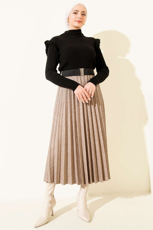 تنورة مطوية بحزام مطاطي بلون فيزون