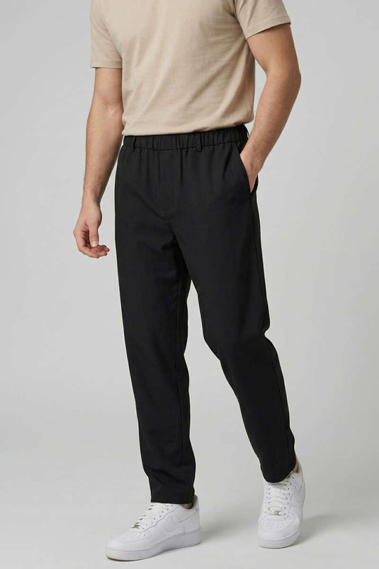 Pantalon homme noir avec ceinture élastique et poches