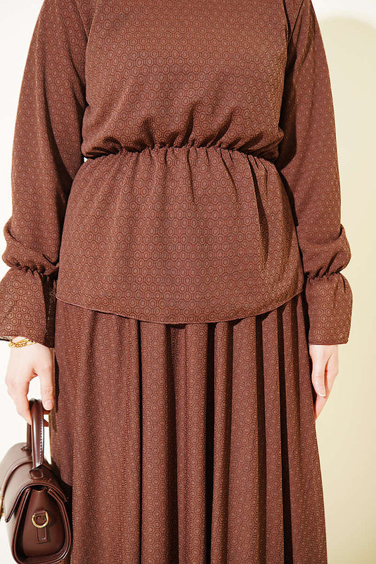 Ensemble deux pièces avec jupe élastiquée à motifs, couleur café
