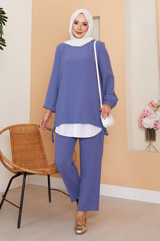 ملابس داخلية بيضاء مفصلة بأزرار وخصر مطاطي