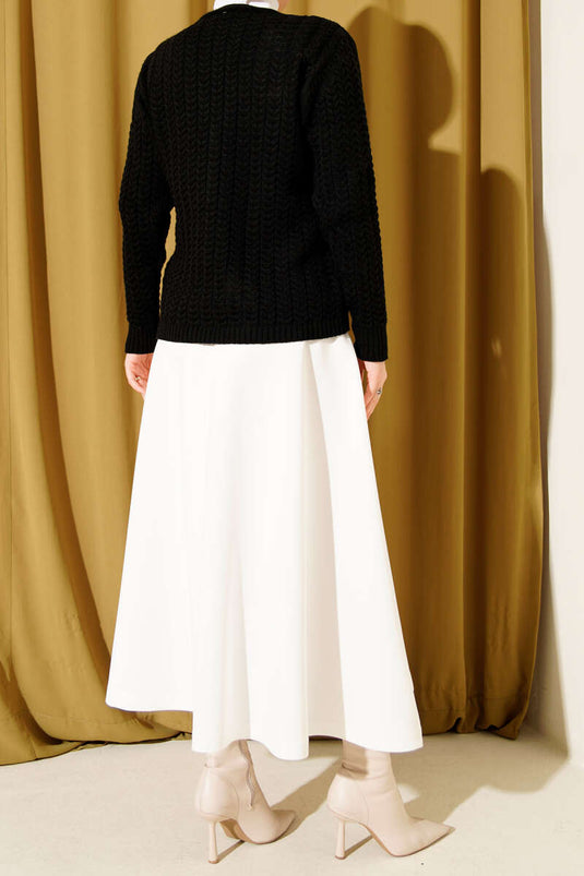 تنورة غوص بيضاء واسعة بخصر مطاطي