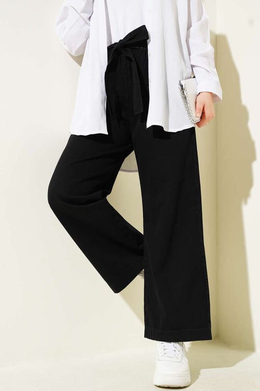 Jean noir à taille élastique