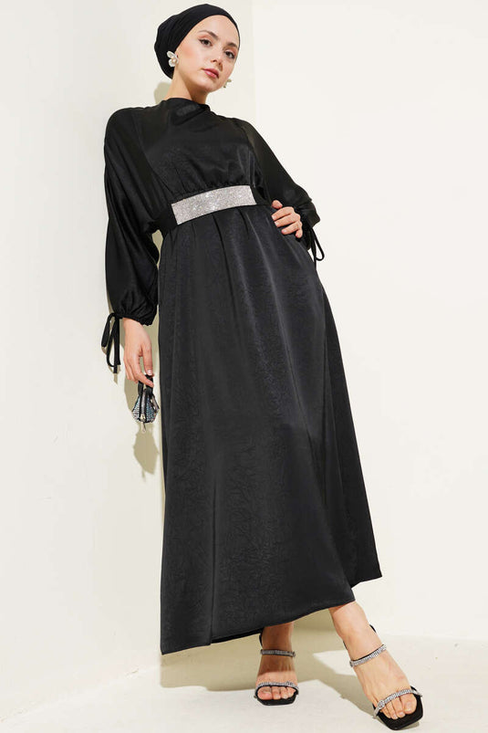 Beli Lastikli Yarasa Kol Saten Elbise Siyah